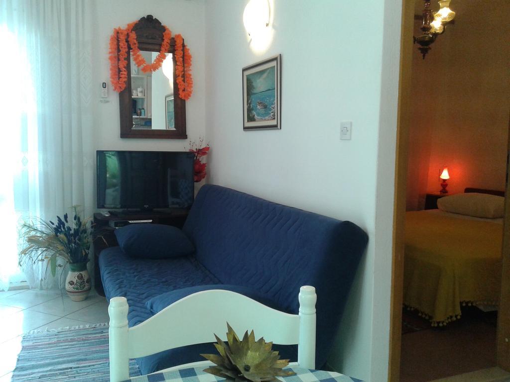 Apartments Marina Supetar Ngoại thất bức ảnh