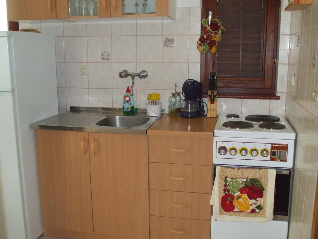 Apartments Marina Supetar Ngoại thất bức ảnh